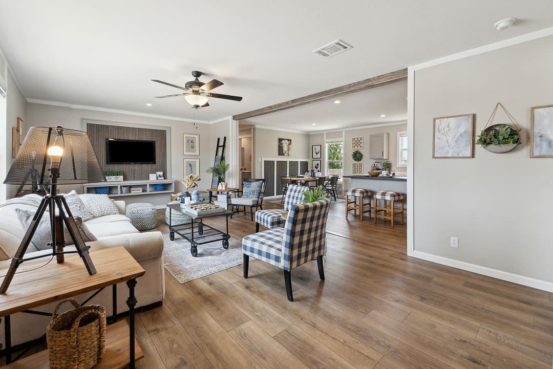 Gateway 2856b interior home features