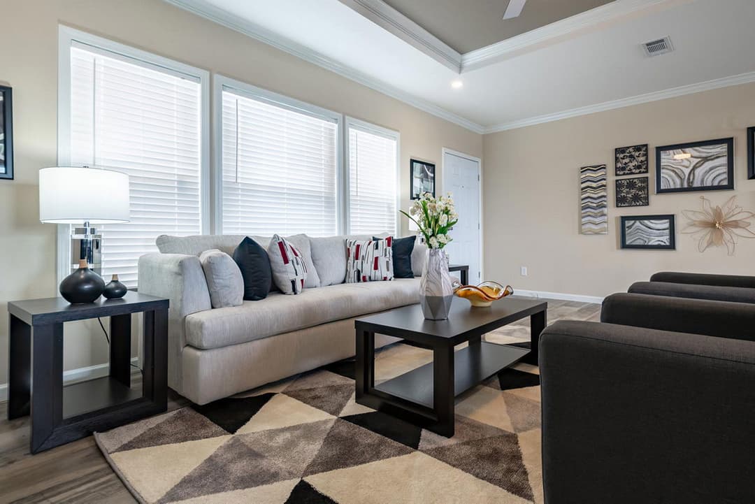 Innovation 3256n interior home features