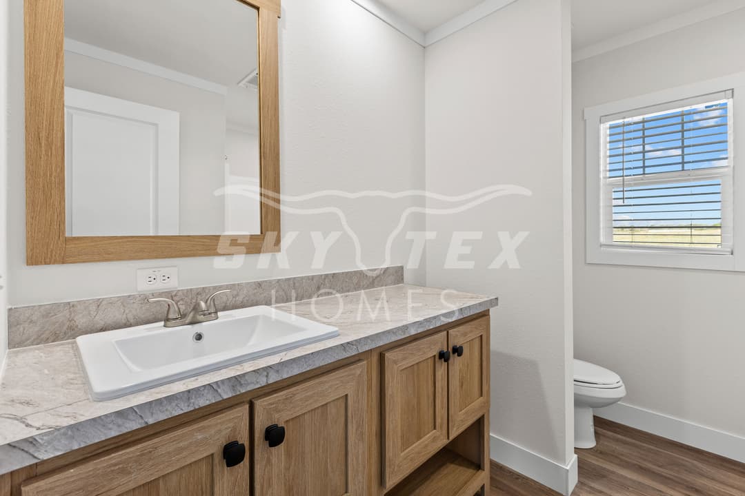 2354 stevens rd., somerset - 1.18 acres bathroom home features