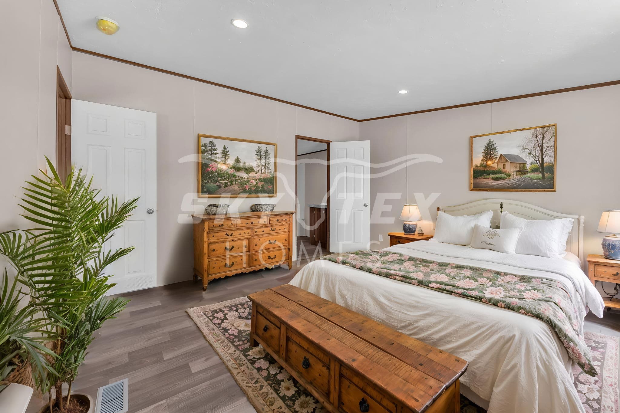 5709 cr 422, pleasanton - .765 acres bedroom home features