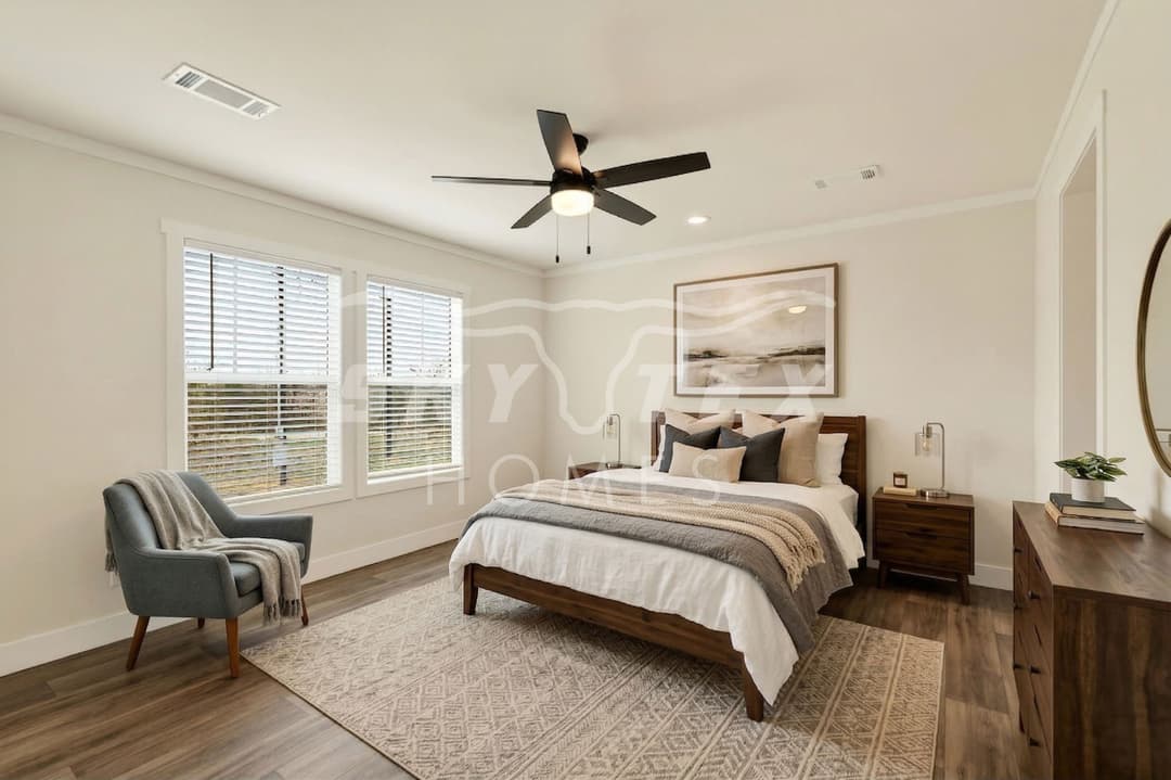 595 old phillipsburg road - 1.53 acres interior and bedroom home features