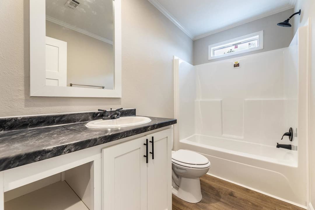 Innovation 2864h bathroom home features