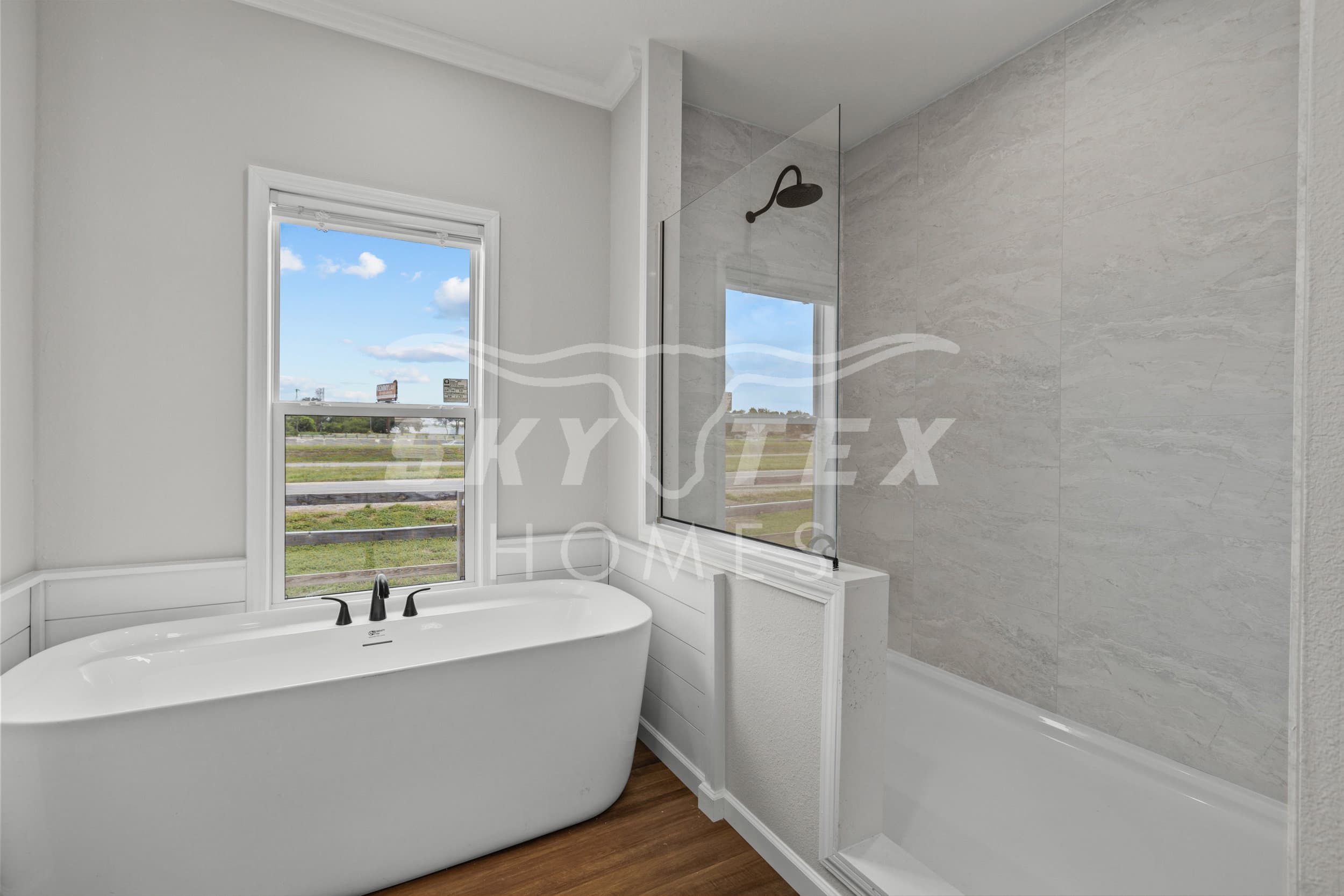 Forge interior and bathroom home features