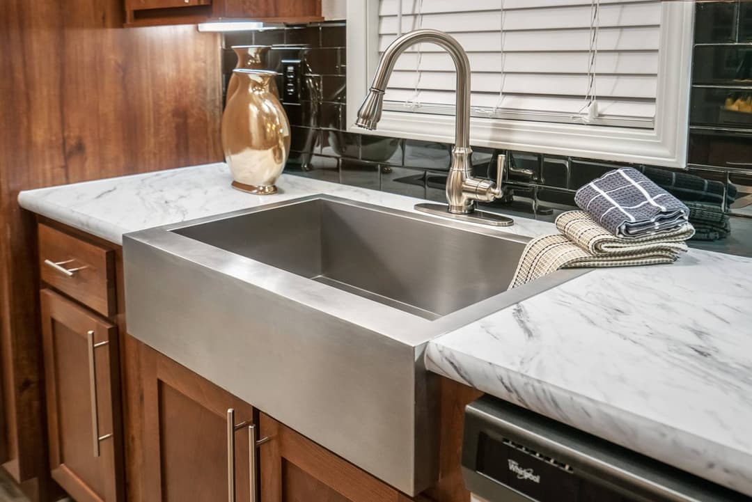 Innovation 3276r kitchen home features