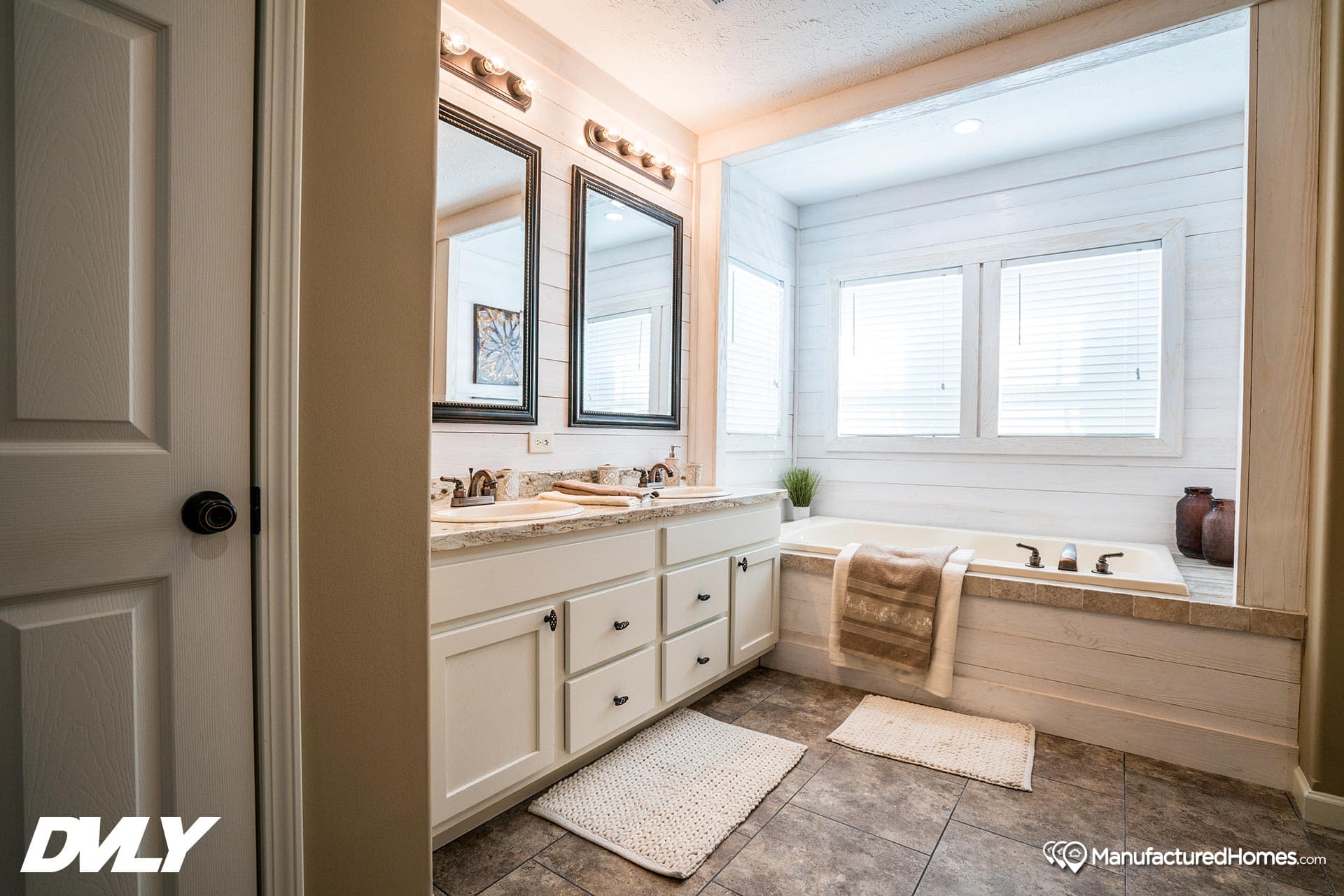 The avonlea bathroom home features