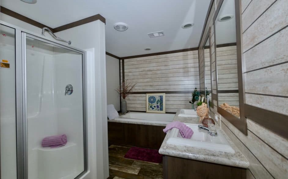 Marquise d72e bathroom home features