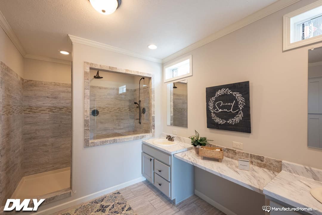 Novus bathroom home features