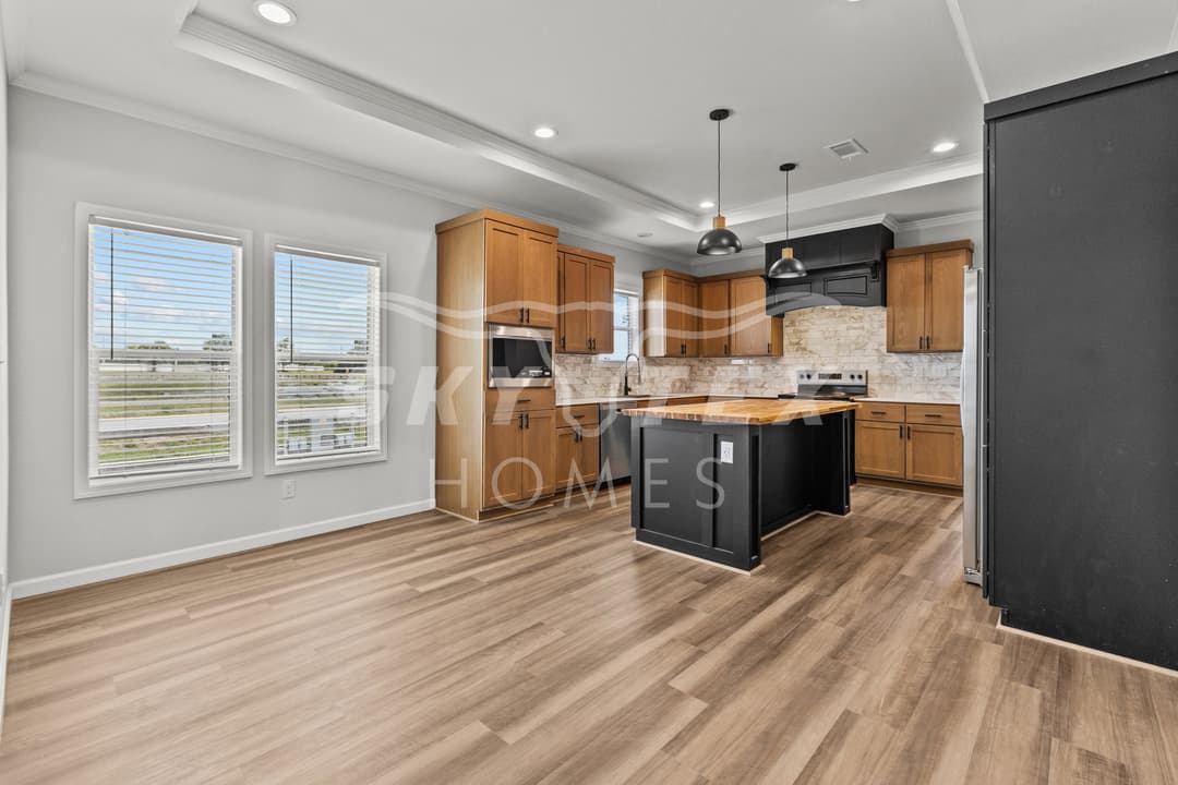 Forge interior and kitchen home features