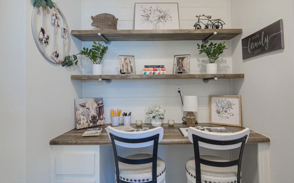 Pearl 6380 interior home features