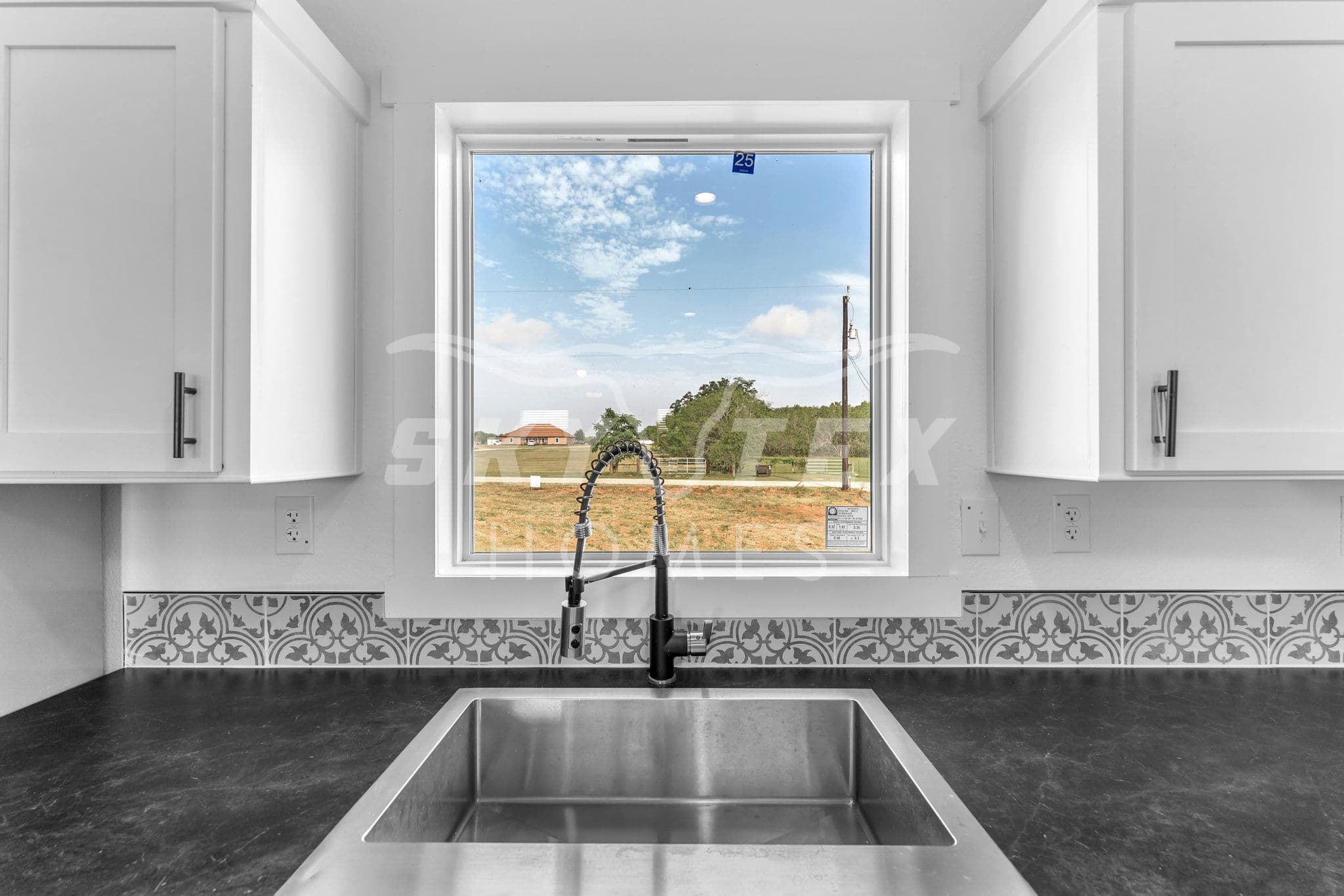 Ws3276h interior and kitchen home features