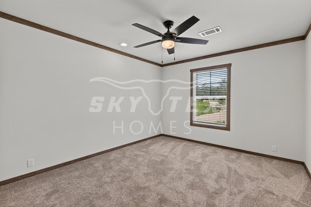 Snowmass - hw 11 interior and bedroom home features