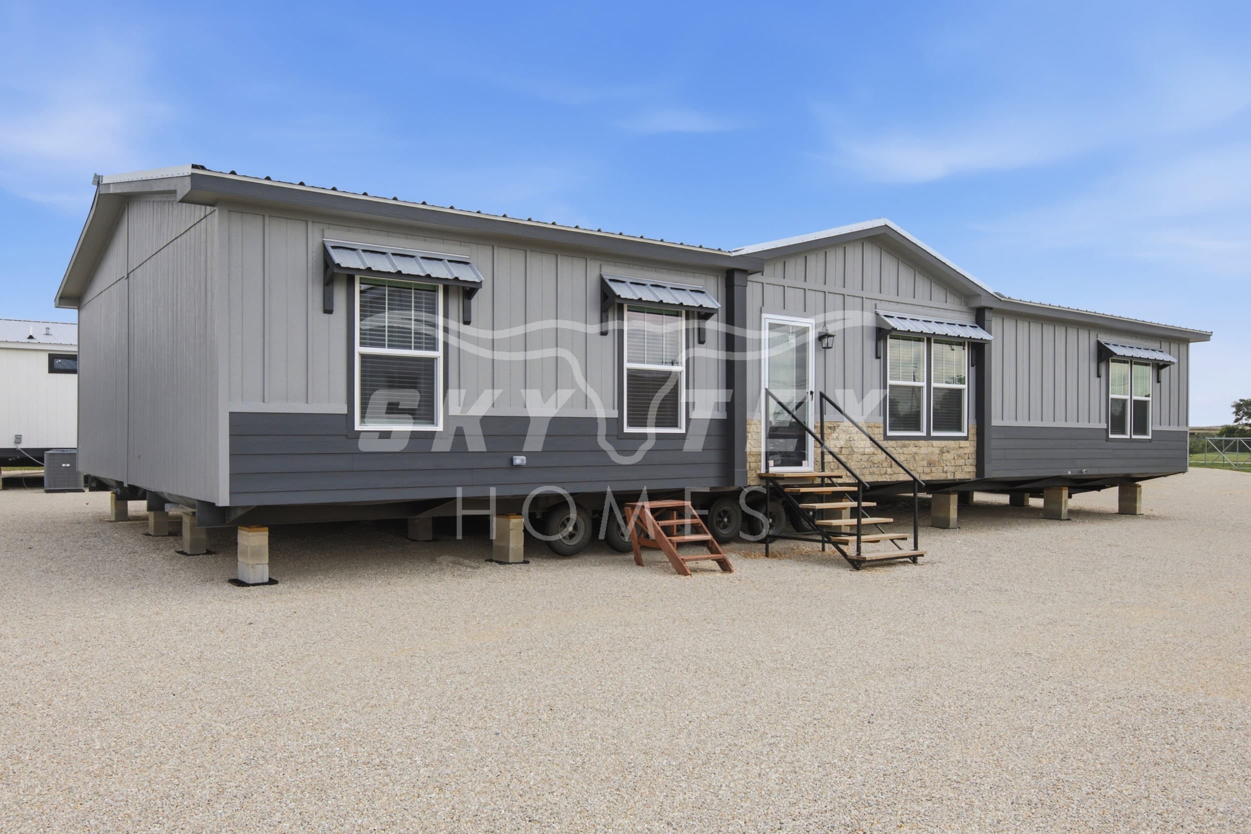 The iron peak exterior and hero home features