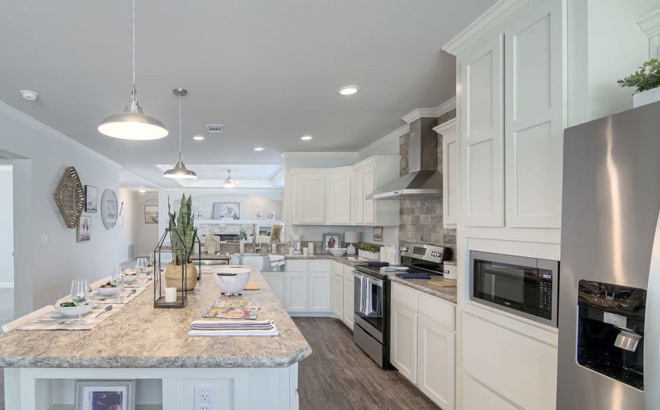 Boerne 5067 kitchen home features