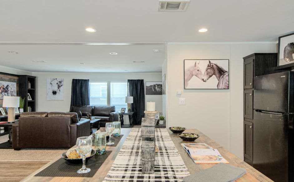 Bandera 3356 kitchen home features