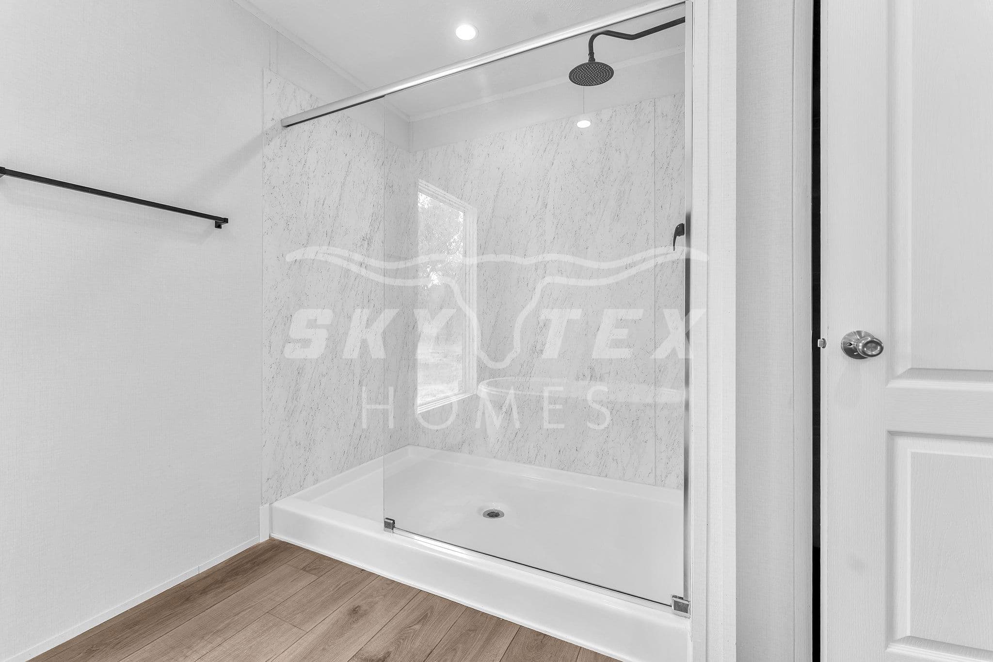 149 syrah st - freedom - 1.0 acre - pending bathroom home features