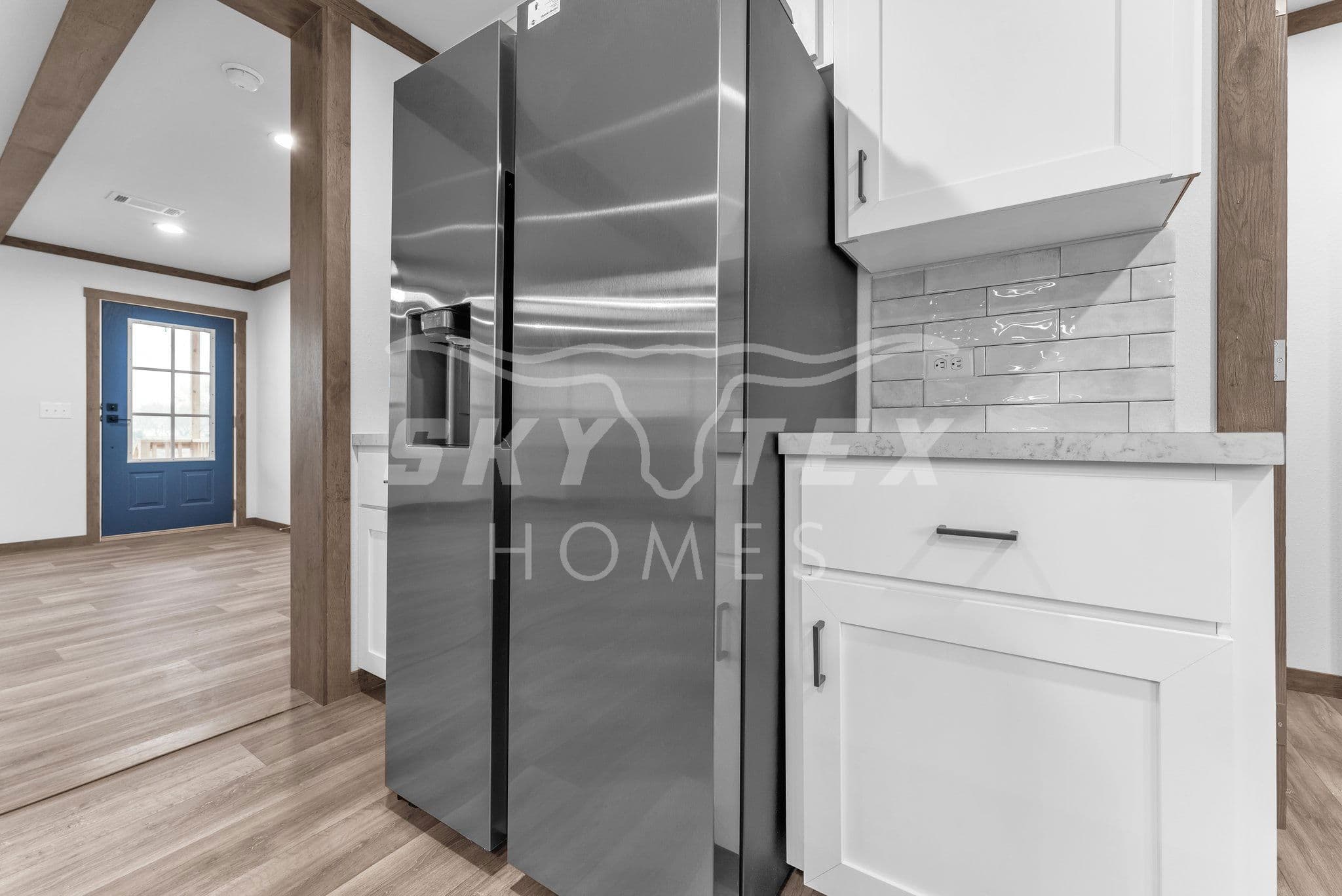 2633 fm 1332, jourdanton - 3.5 acres - pending kitchen home features