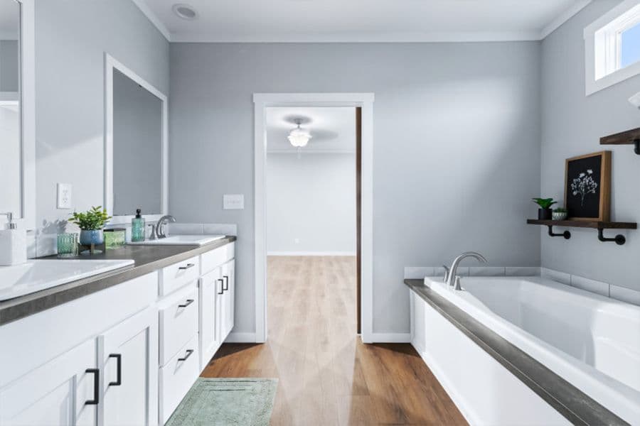 The braun bathroom home features