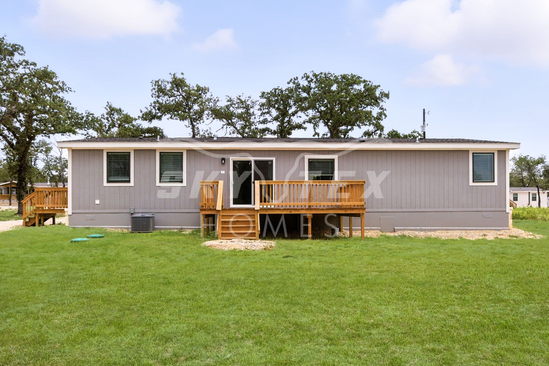 136 syrah st., la vernia - 1.05 acres exterior home features