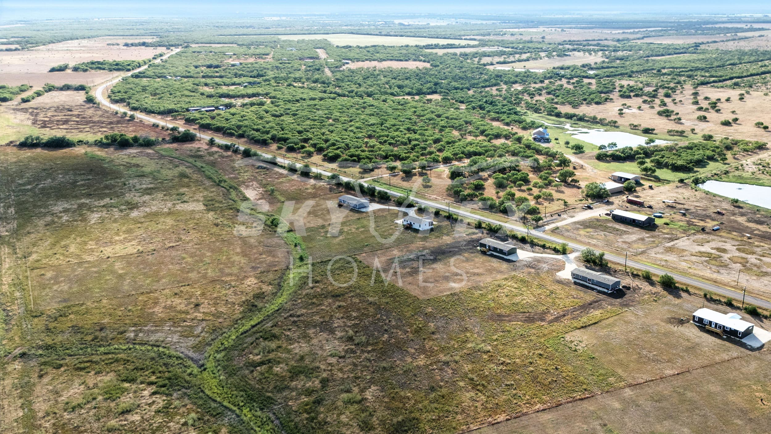 2553 fm 1332, jourdanton - 4.0 acres - pending exterior home features