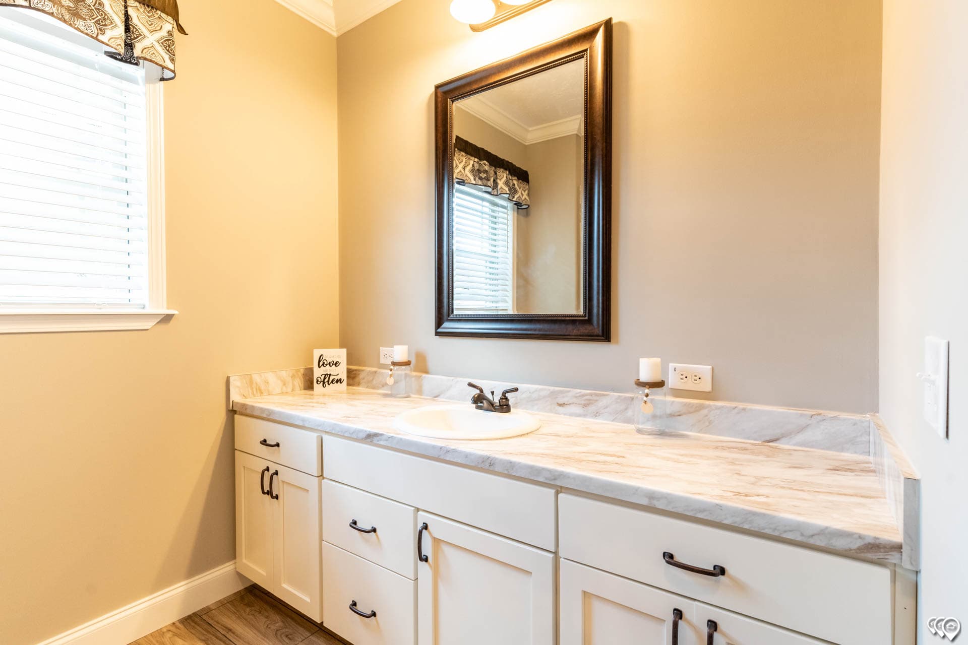 Tahoe harbor bathroom home features