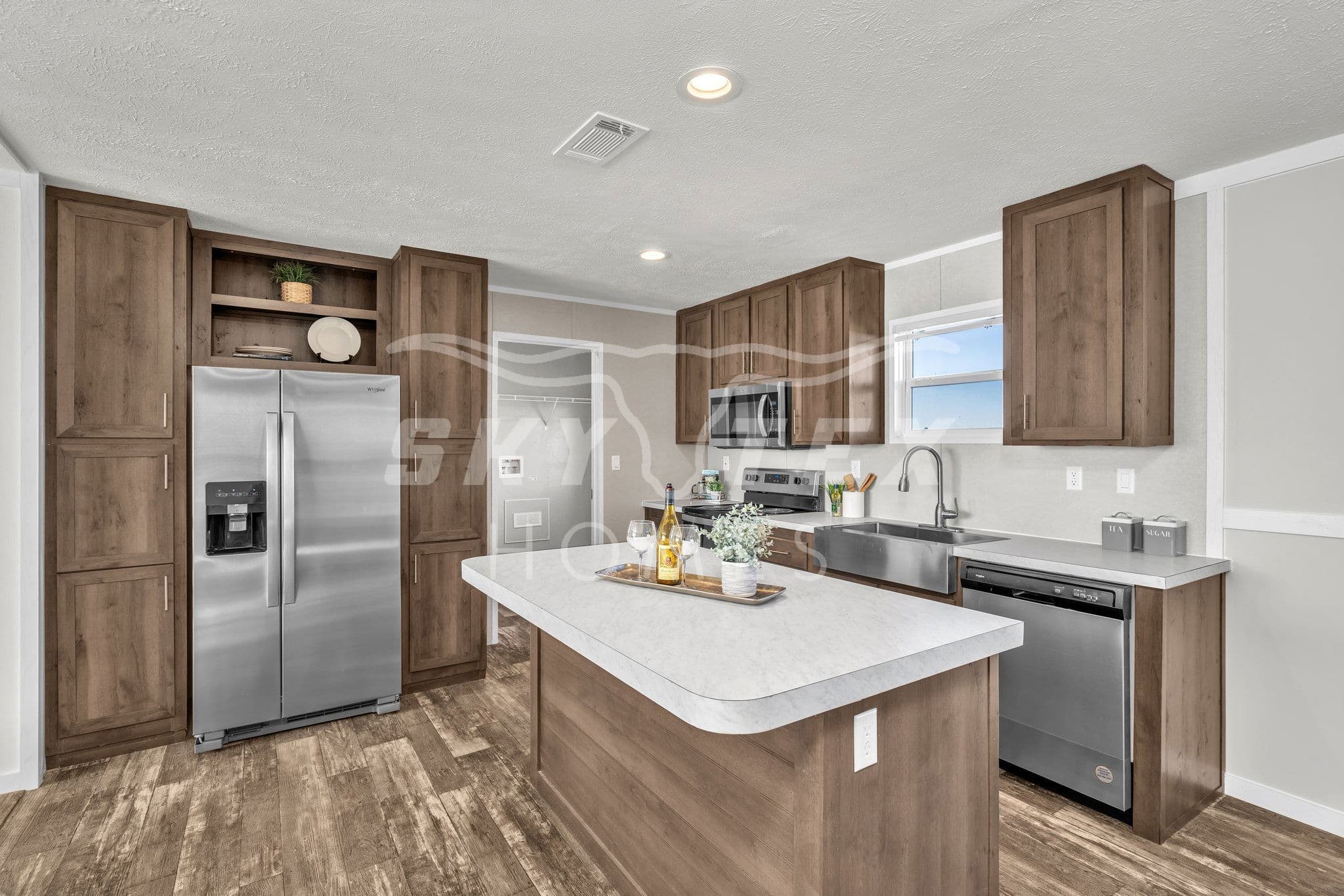 Valu maxx 28563m interior and kitchen home features