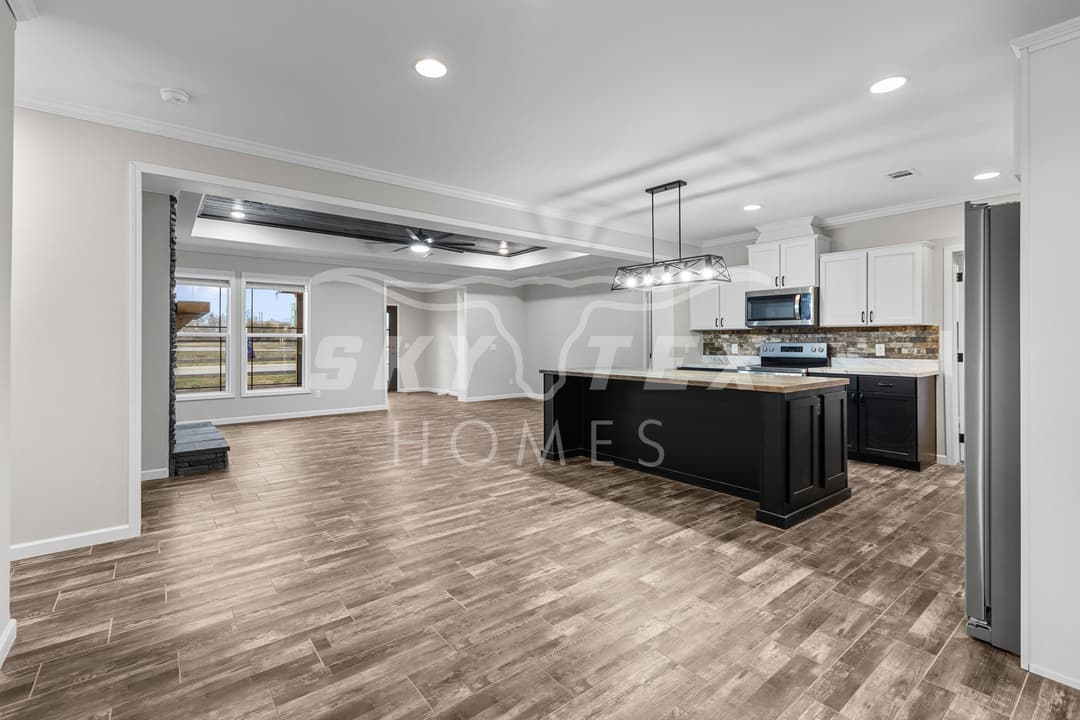 The woodside interior and kitchen home features