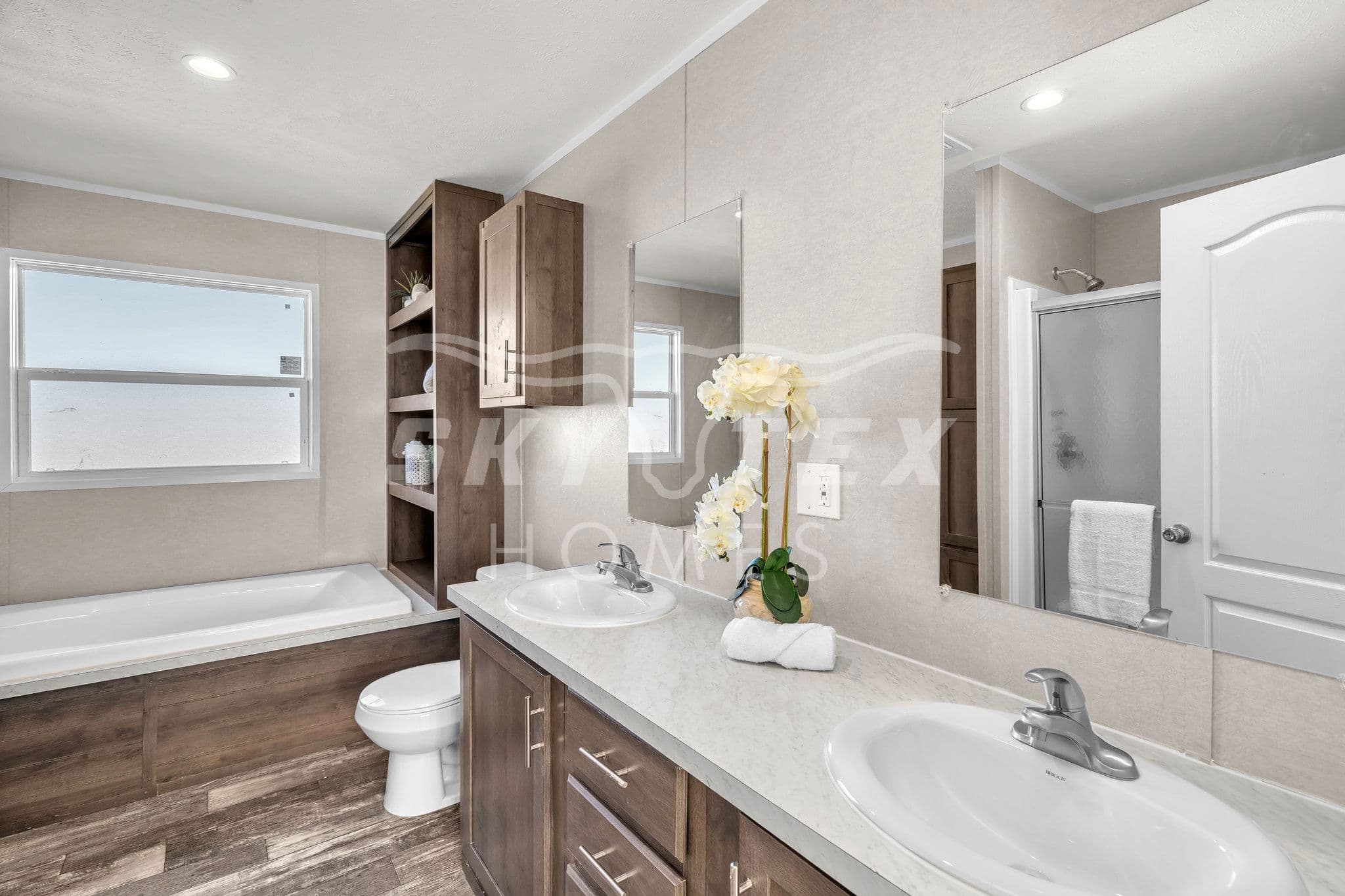 Valu maxx 28563m interior and bathroom home features