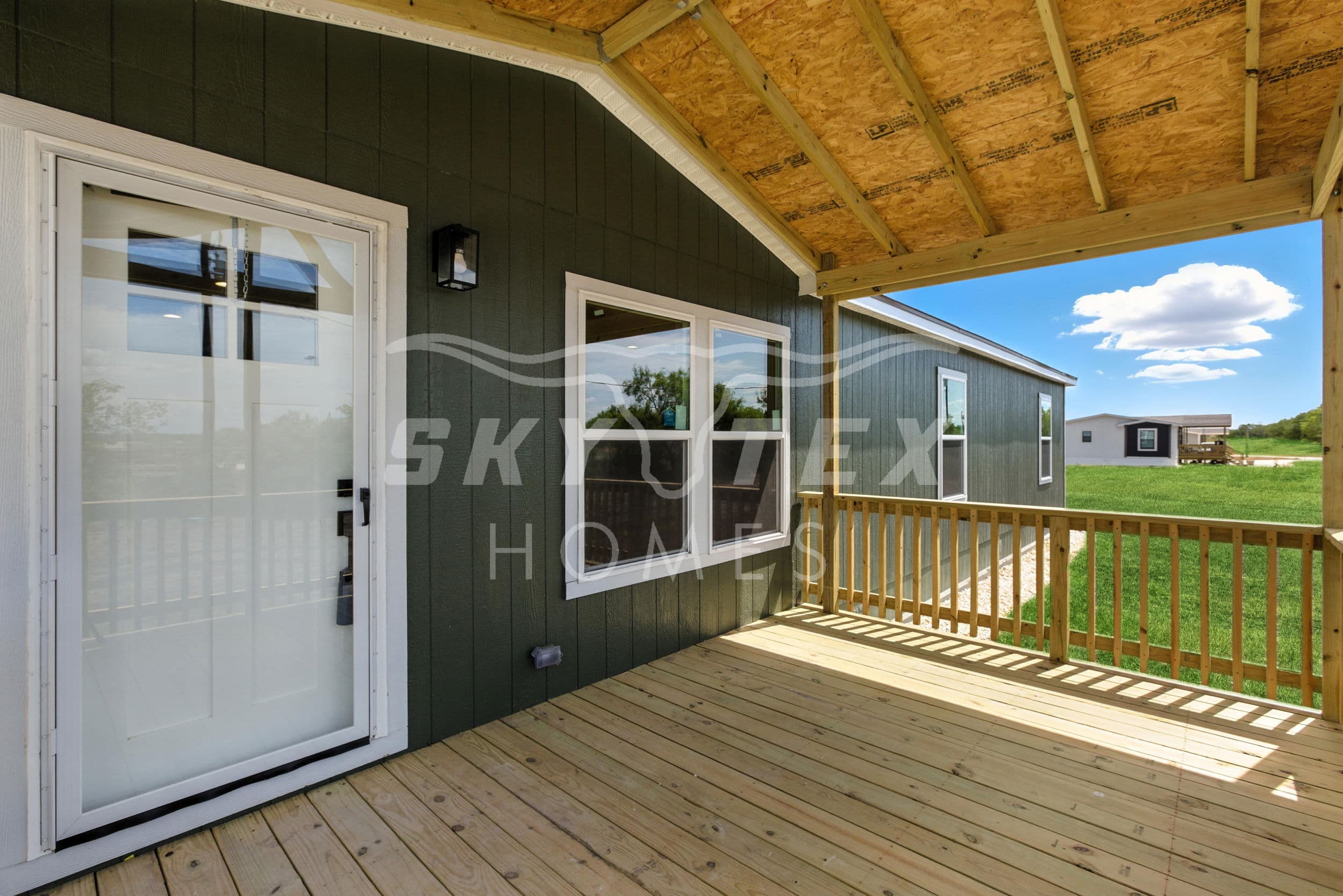 2553 fm 1332, jourdanton - 4.0 acres - pending exterior home features