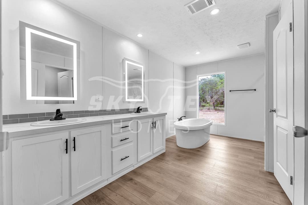 149 syrah st - freedom - 1.0 acre - pending bathroom home features