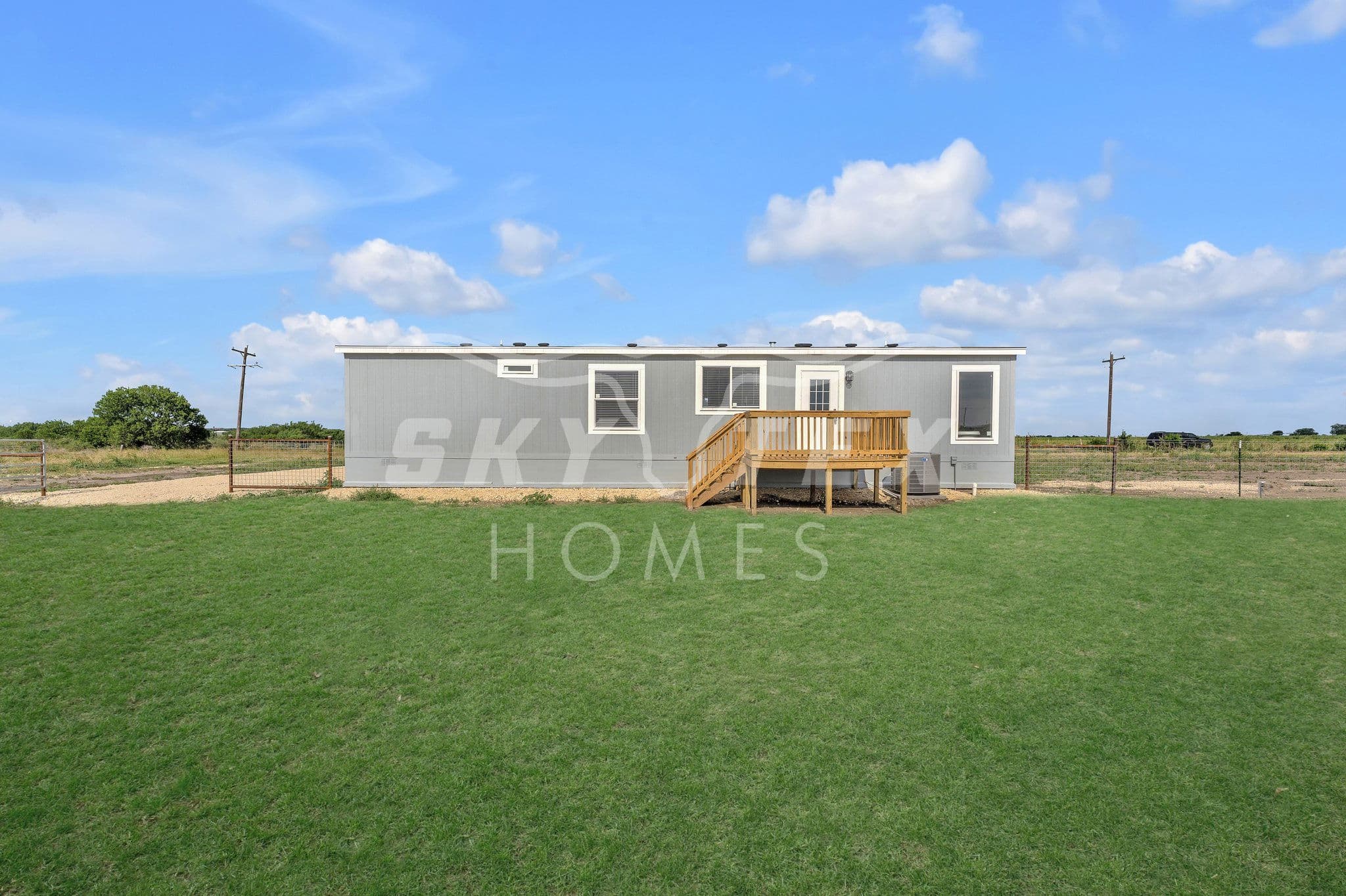 American dream 32563d exterior home features