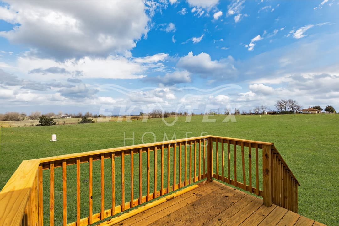 595 old phillipsburg road - 1.53 acres exterior home features