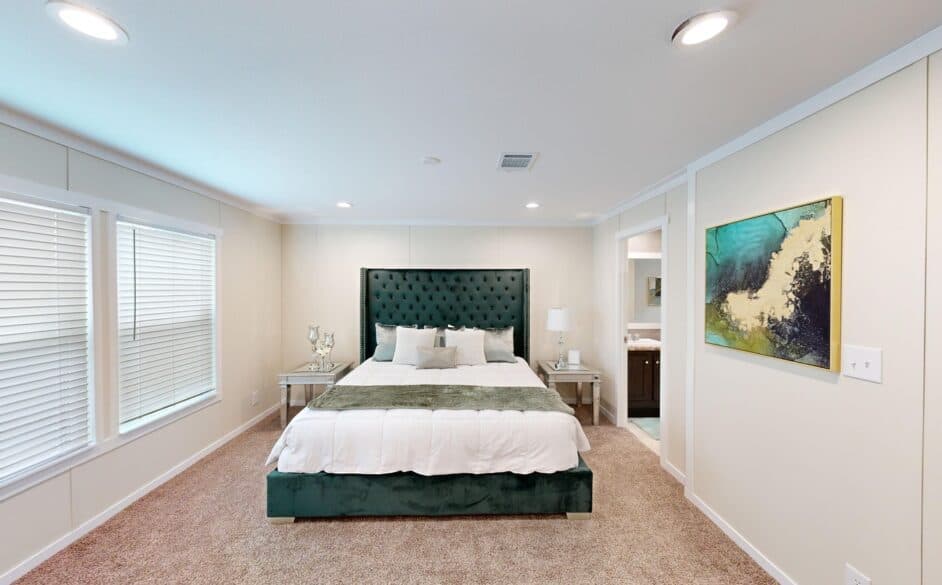 Hacienda p60s bedroom home features