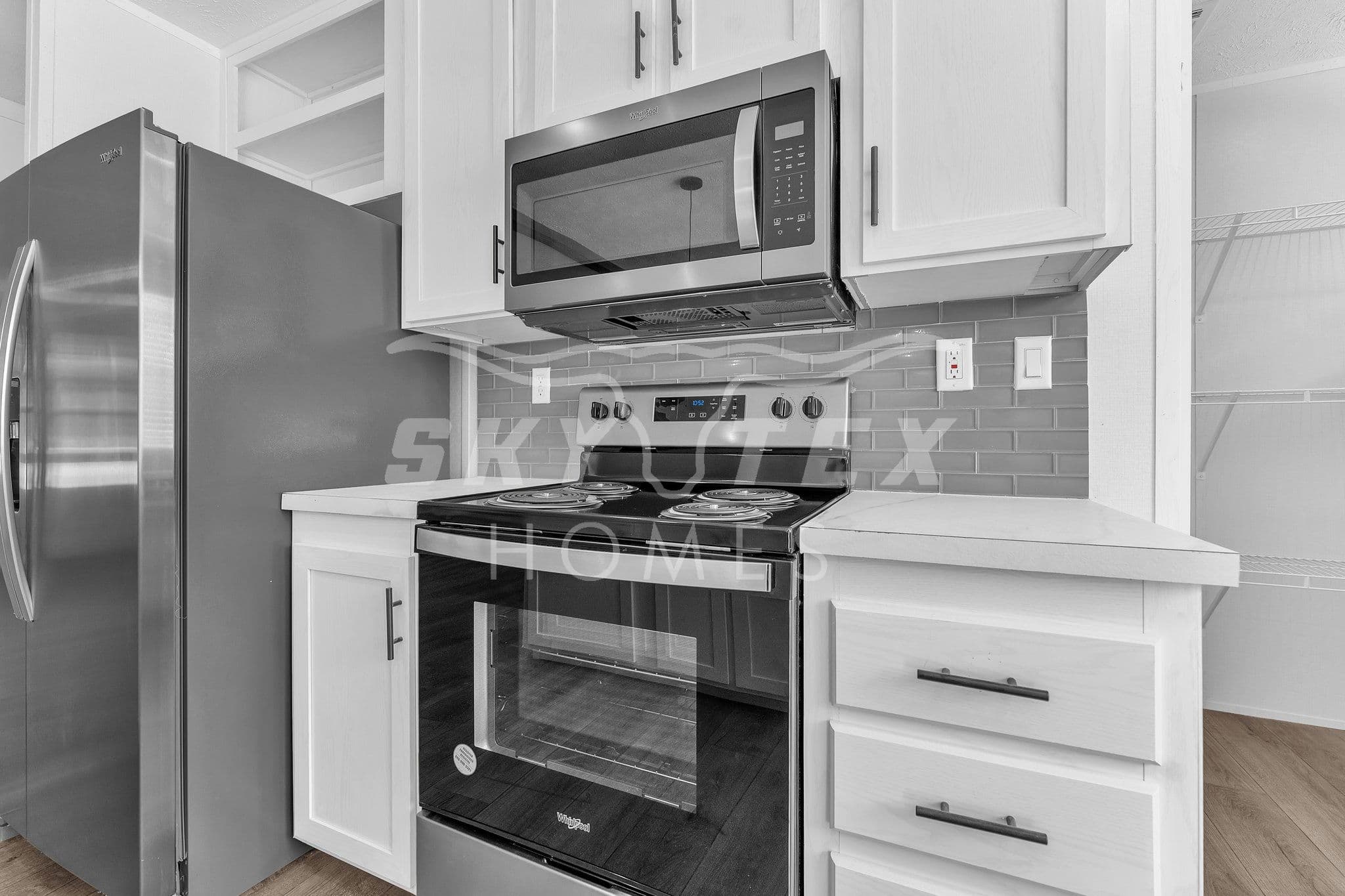 128 syrah st., la vernia - 1.05 acres kitchen home features