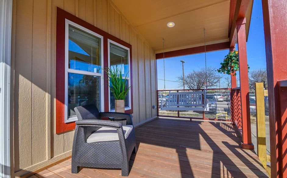 Heron j50ep8 exterior home features