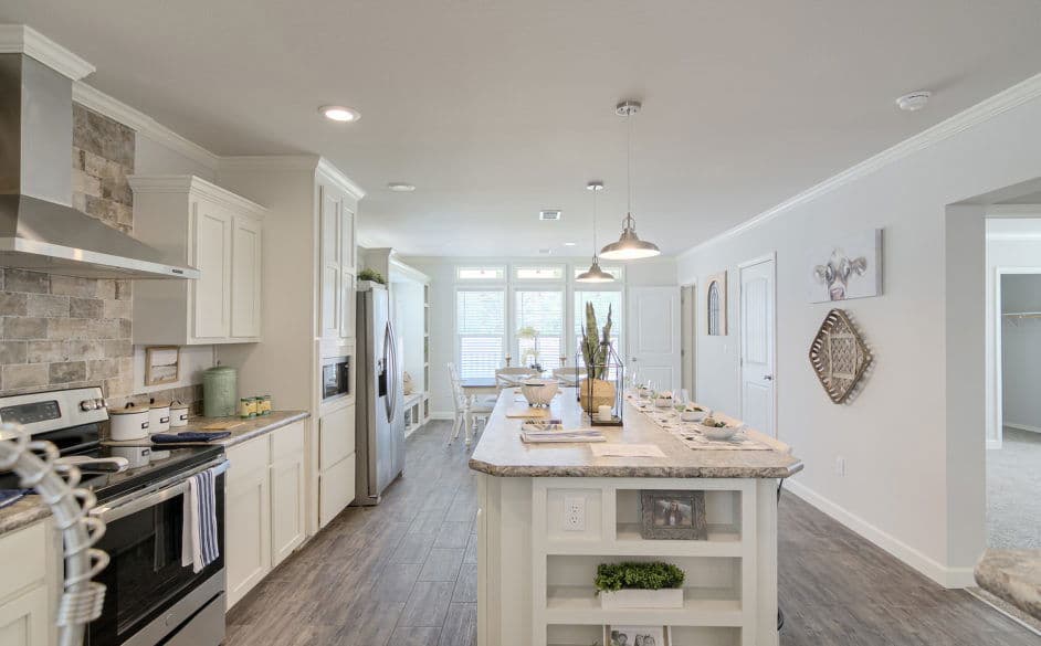 Boerne 5067 kitchen home features