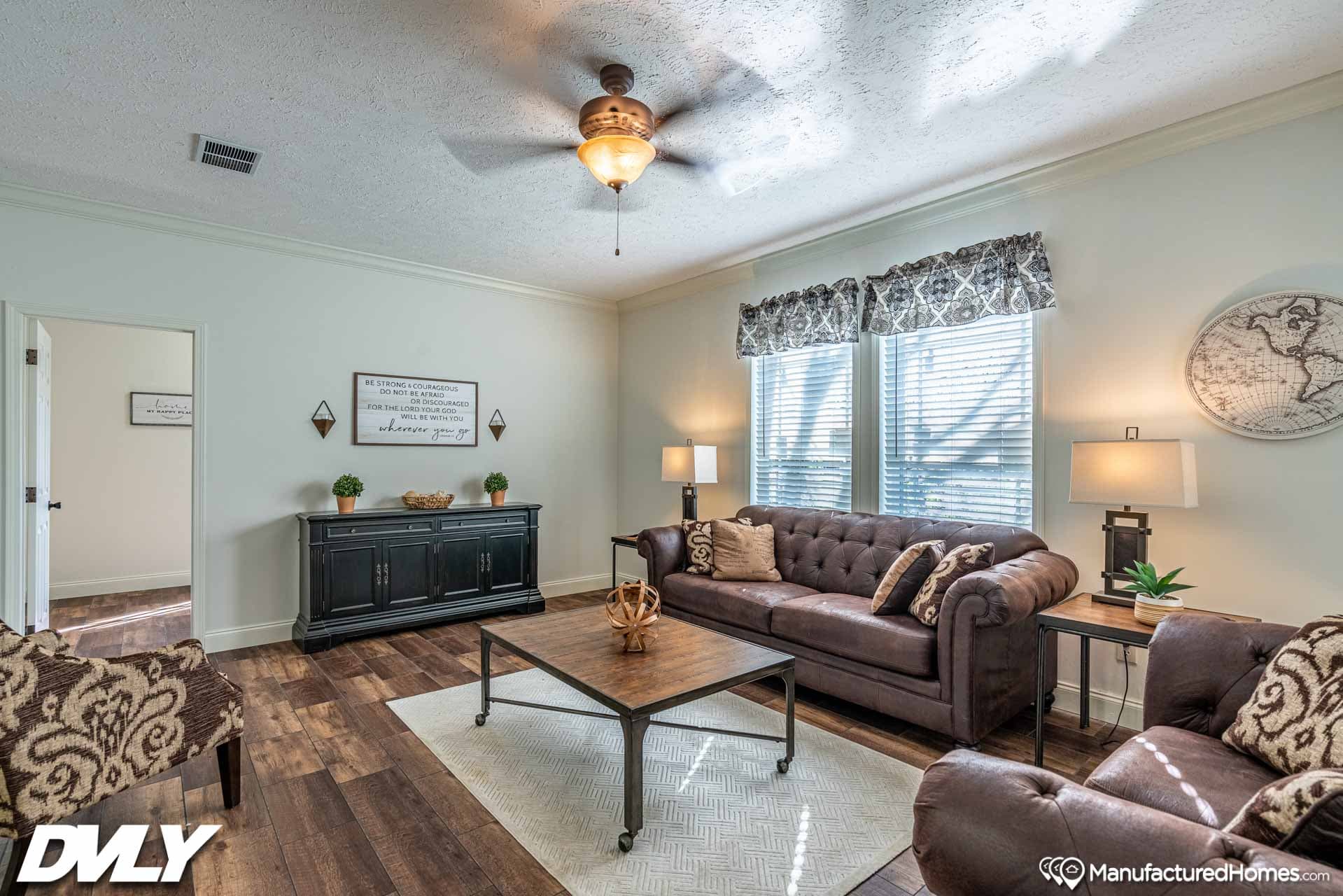 Orchard house (study) interior home features