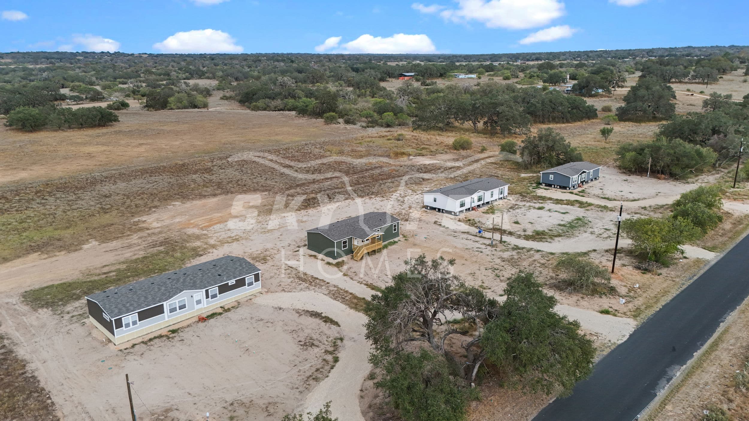 2284 stevens rd., somerset - 1.18 acres exterior home features