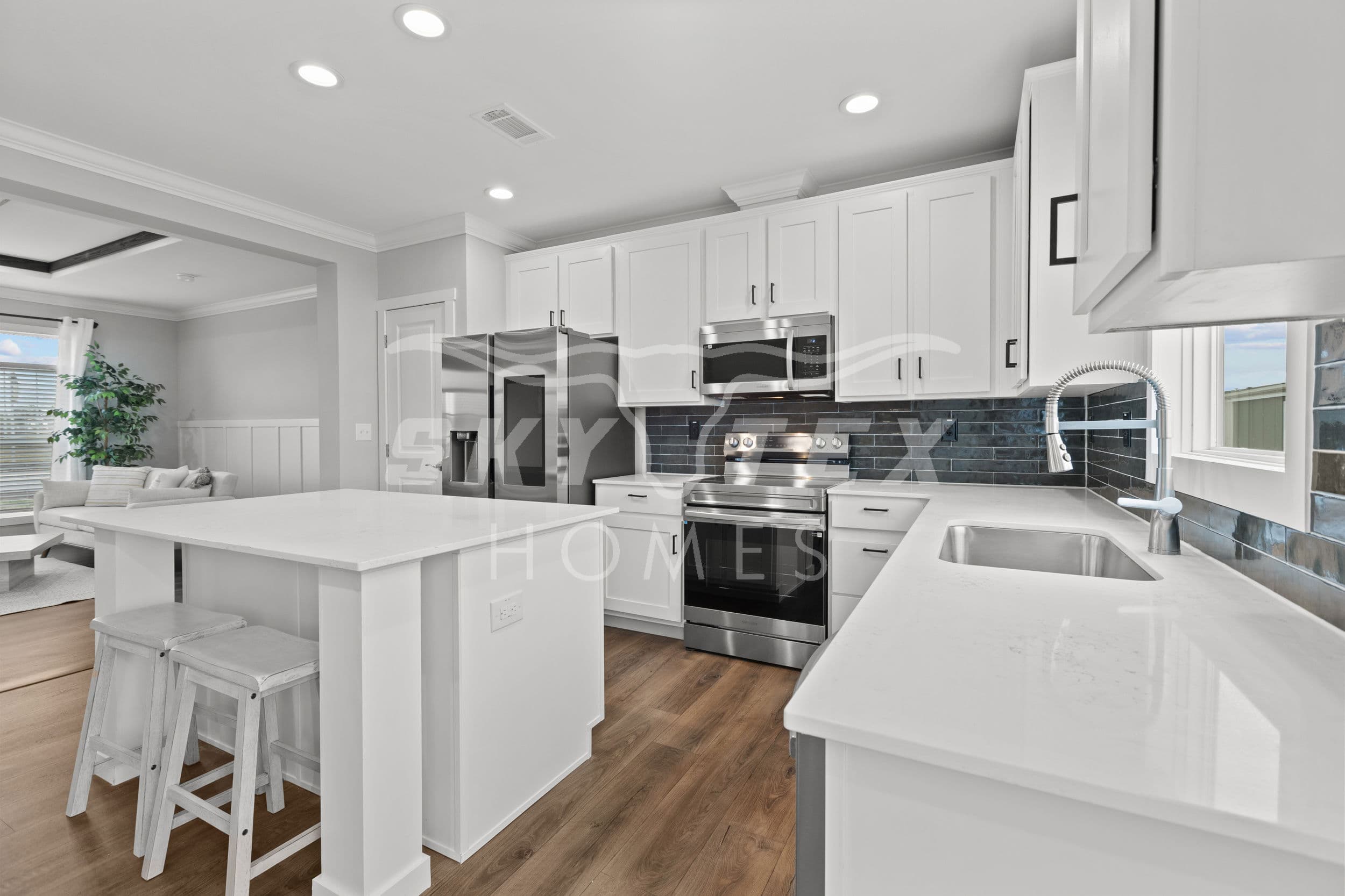 The atlas interior and kitchen home features