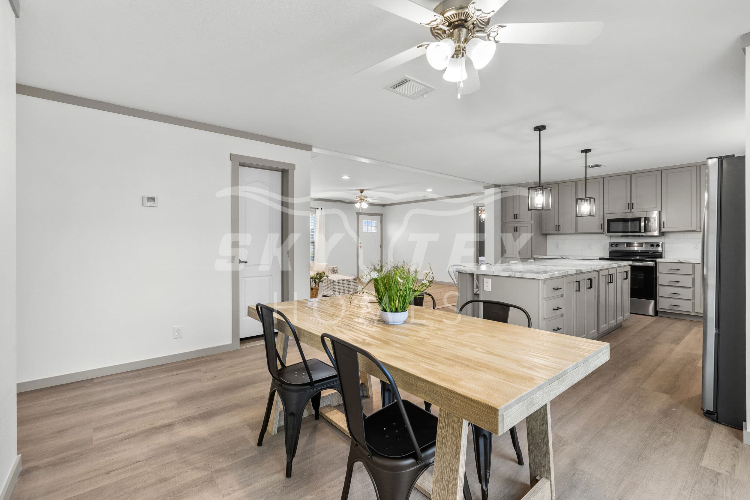 Swisher interior home features