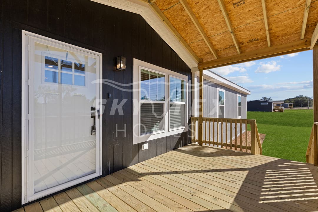 2354 stevens rd., somerset - 1.18 acres exterior home features