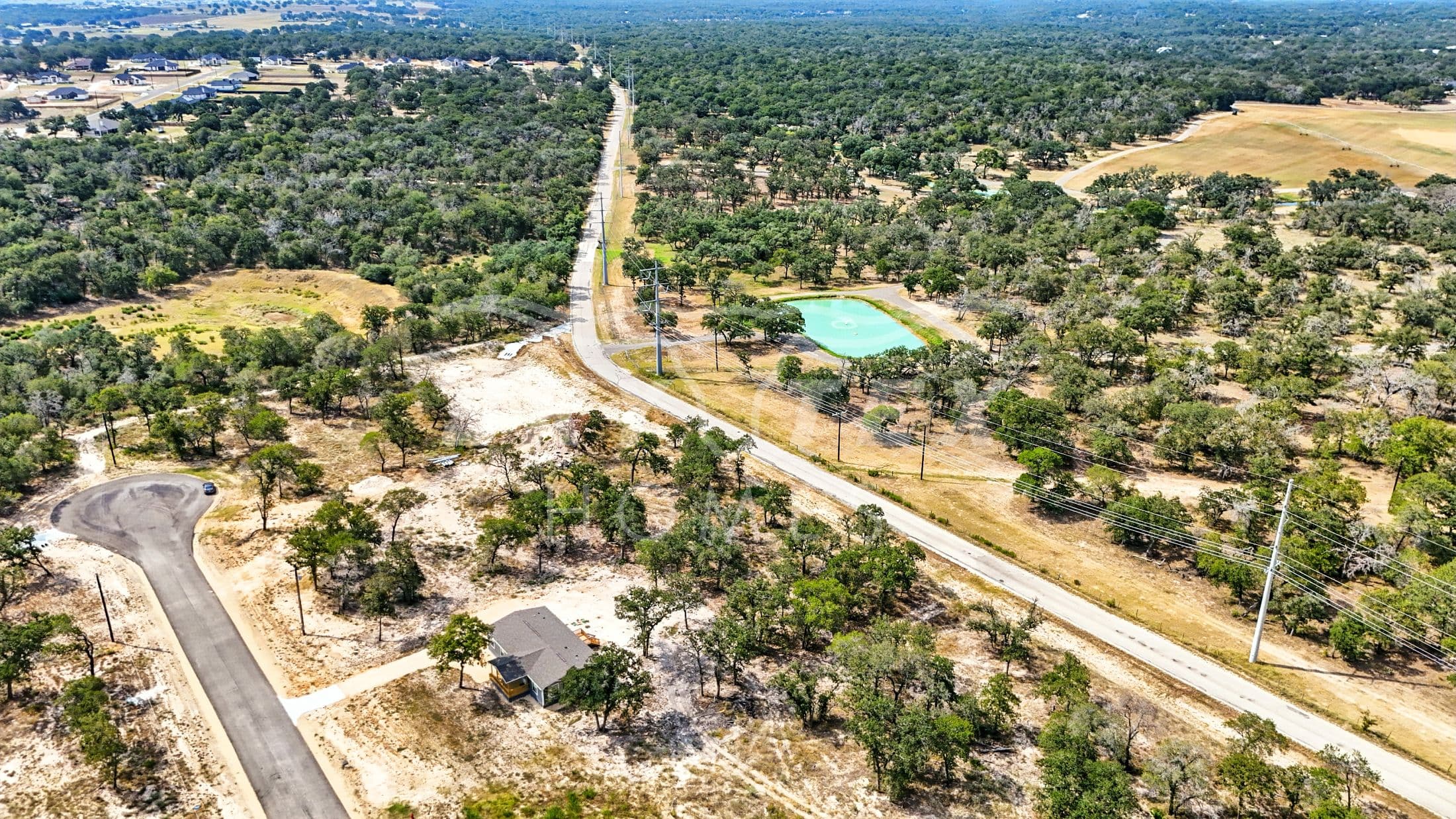 144 syrah st., la vernia - 1.05 acres  home features