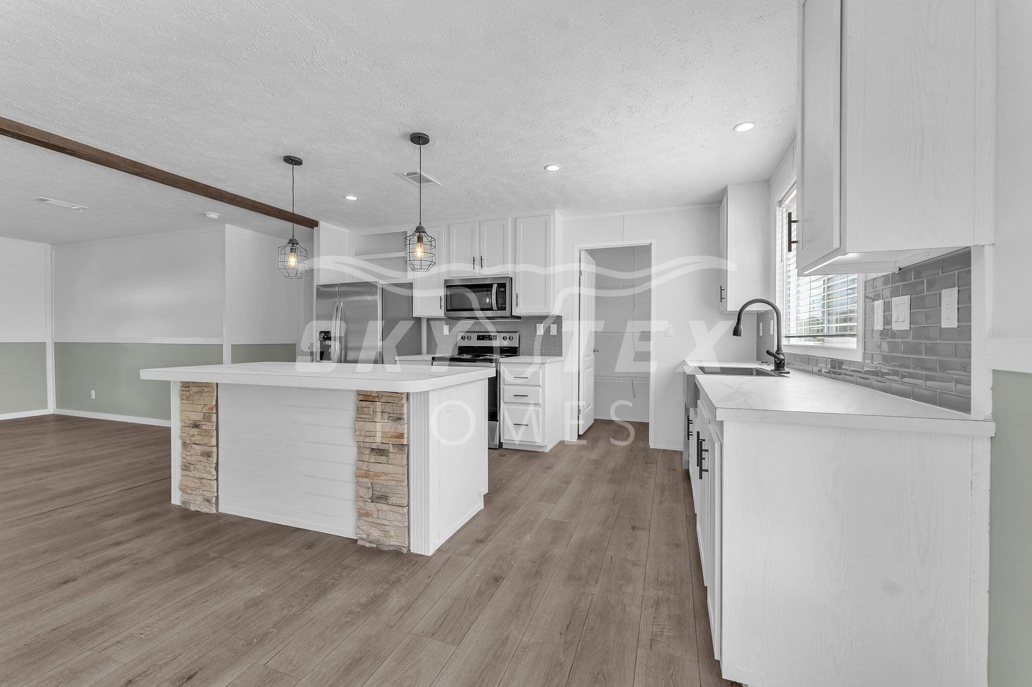 128 syrah st., la vernia - 1.05 acres kitchen home features