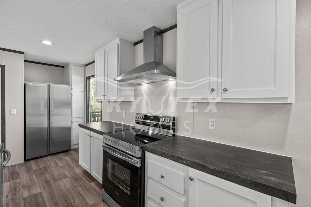 2126 stevens rd., somerset - 1.18 acres kitchen home features