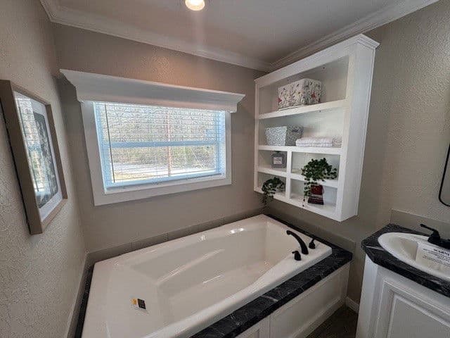 Solitaire 28643a bathroom home features