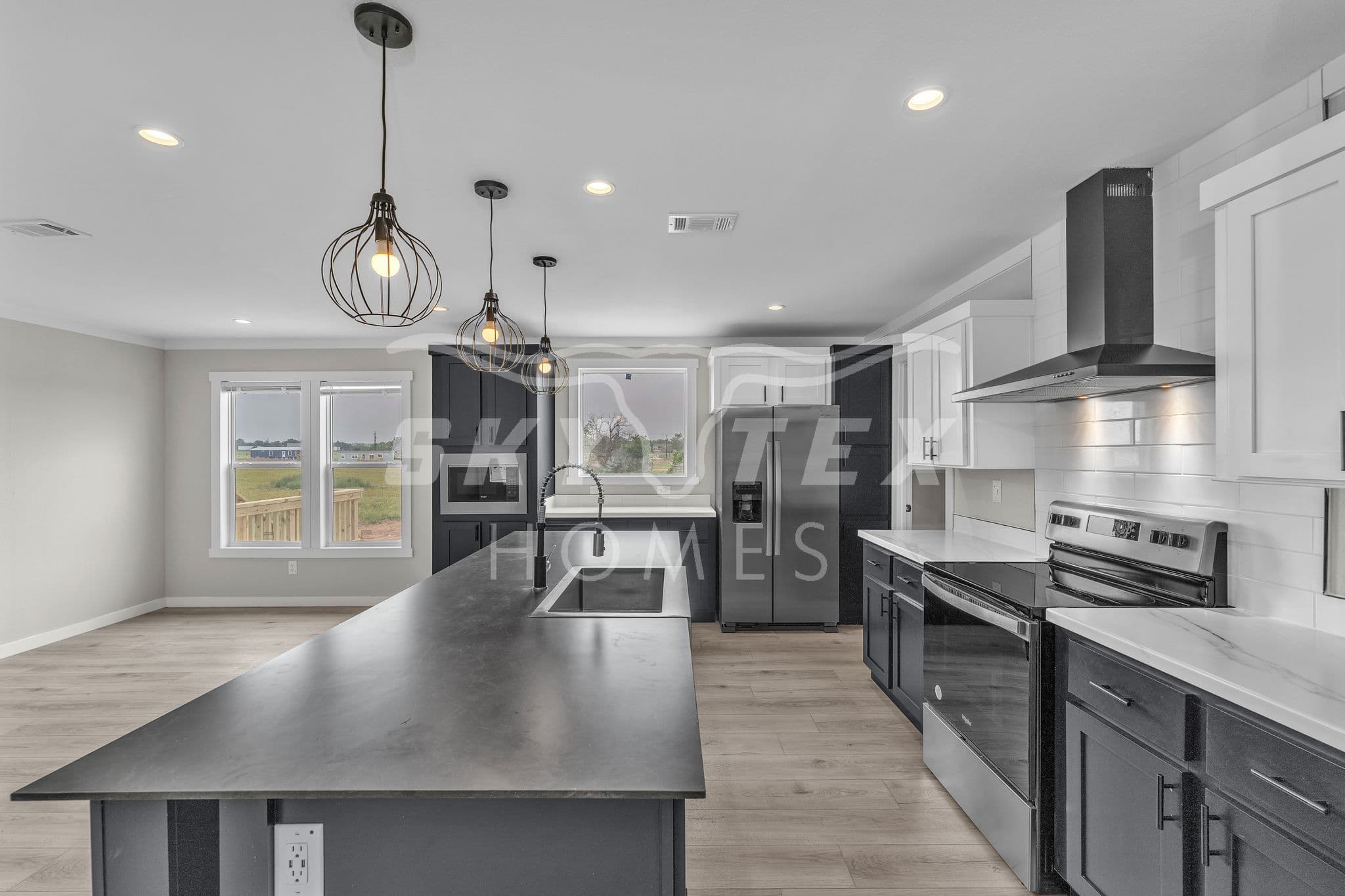 Ws3256h interior and kitchen home features