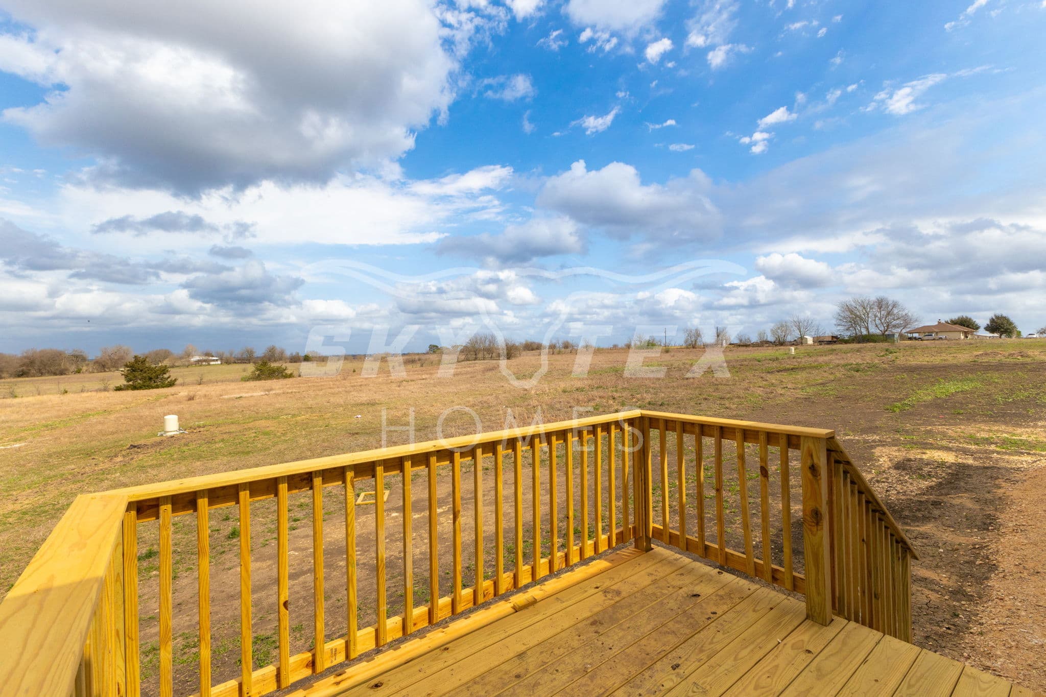 595 old phillipsburg road - 1.53 acres exterior home features