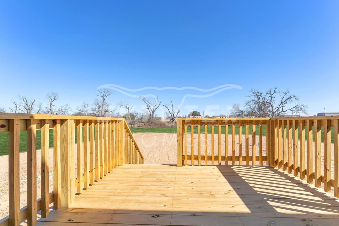 El capitan exterior home features