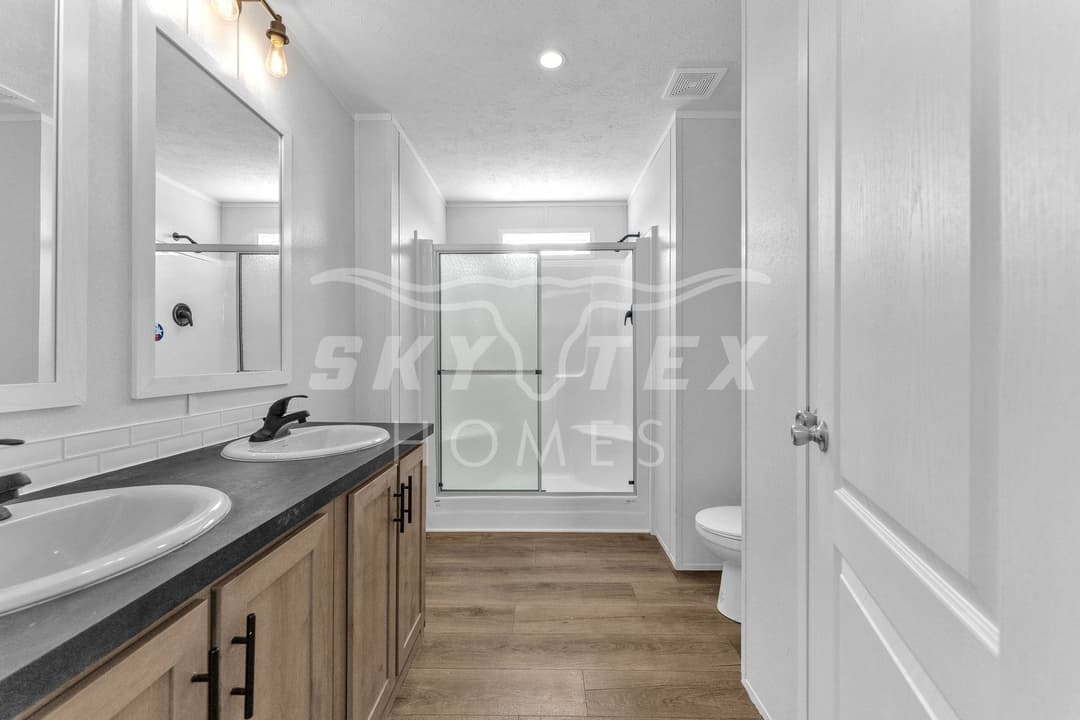 American dream 32563d interior and bathroom home features