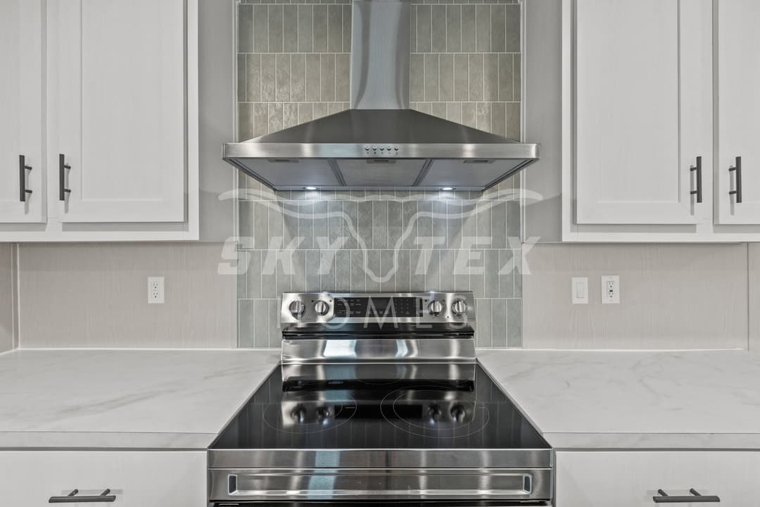 2284 stevens rd., somerset - 1.18 acres interior and kitchen home features