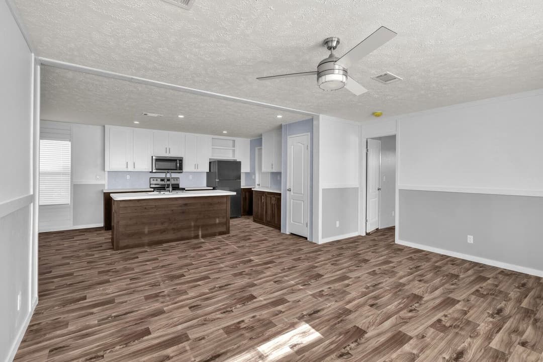 Cahill interior and kitchen home features